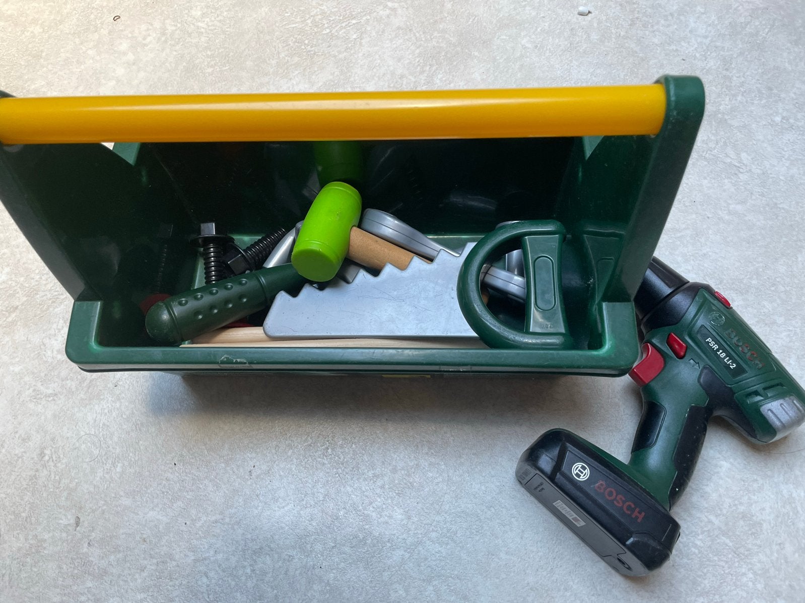 Bosch speelgoed gereedschapskist met boormachine, Kinderen en Baby's, Ophalen of Verzenden, Gebruikt, Jongen of Meisje