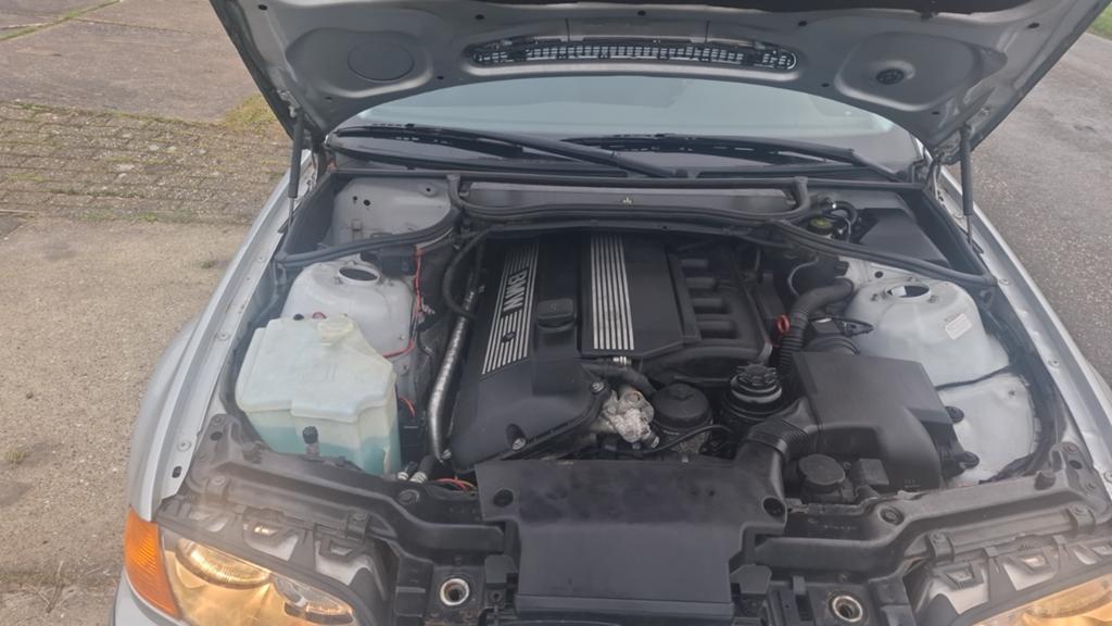 BMW 3-Serie 2.0 I 320 1999 Grijs, Auto's, Achterwielaandrijving, 1340 kg, 11 km/l, Handgeschakeld