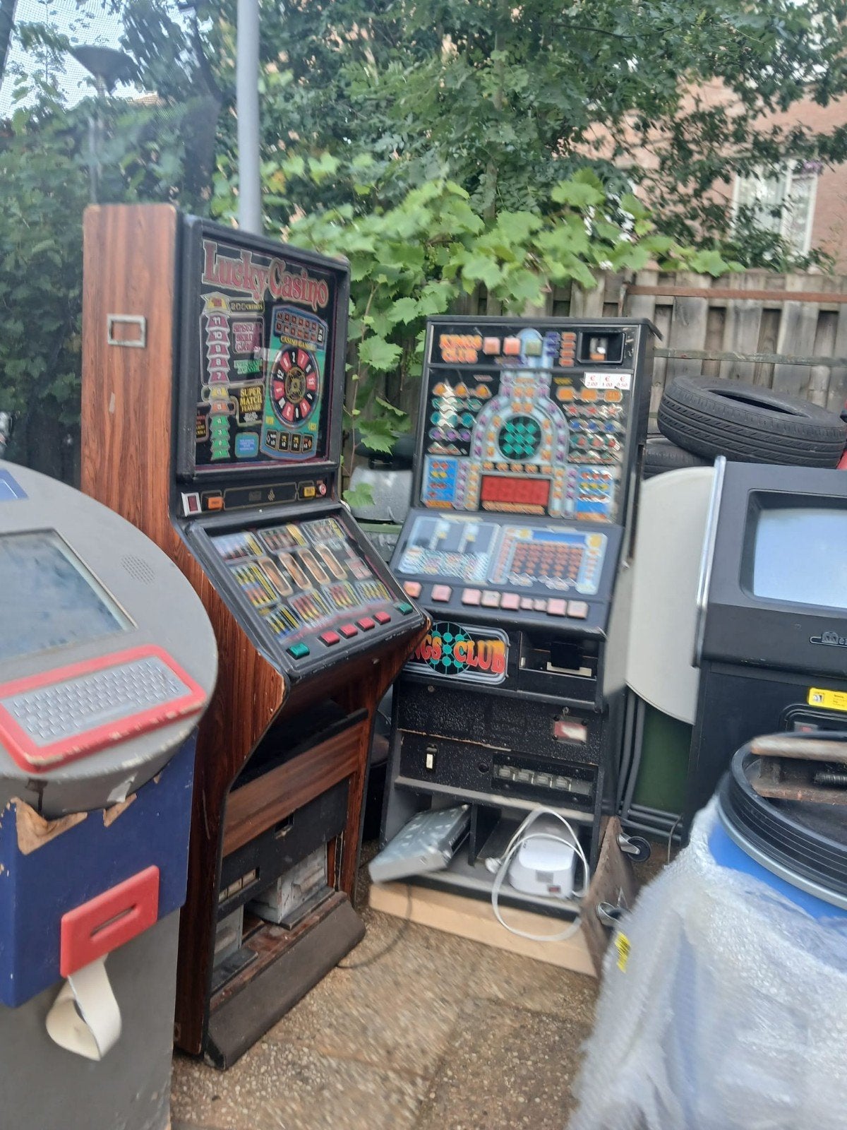 Gokautomaten en arcadekast - Lucky Casino & Club, Overige munten, Ophalen, Gebruikt