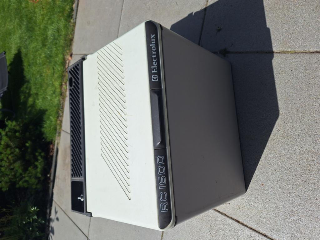 Electrolux RC1600 Koelbox - Draagbare Koelkast 220V, 12V en, Ophalen, Minder dan 75 liter, Zonder vriesvak, Gebruikt