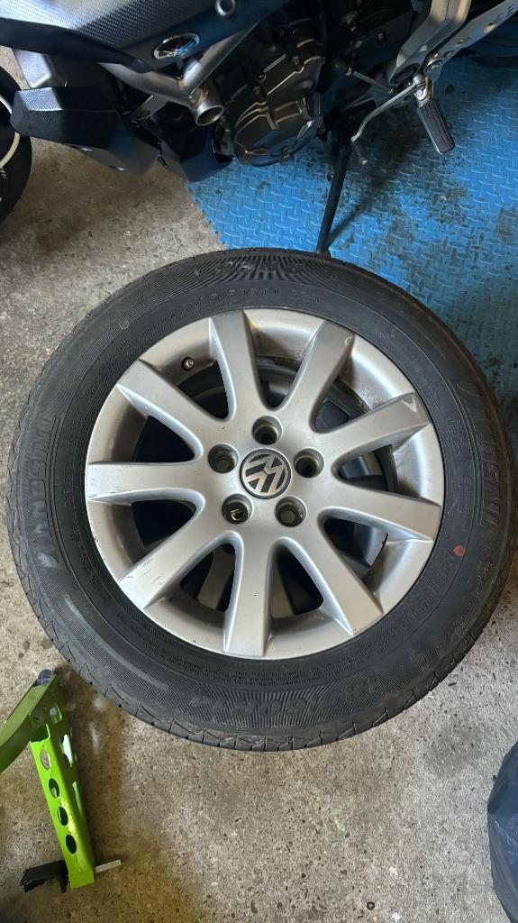 Vw lichtmetalen velgen origineel (14 inch), Auto-onderdelen, Banden en Velgen, Ophalen, Gebruikt, 15 inch, Velg(en)