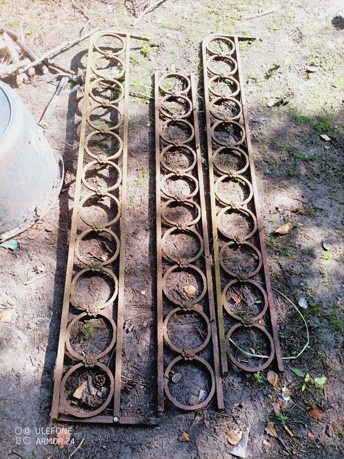 Smeedijzeren geklonken roze perk hekwerk (3 stuks), Ophalen