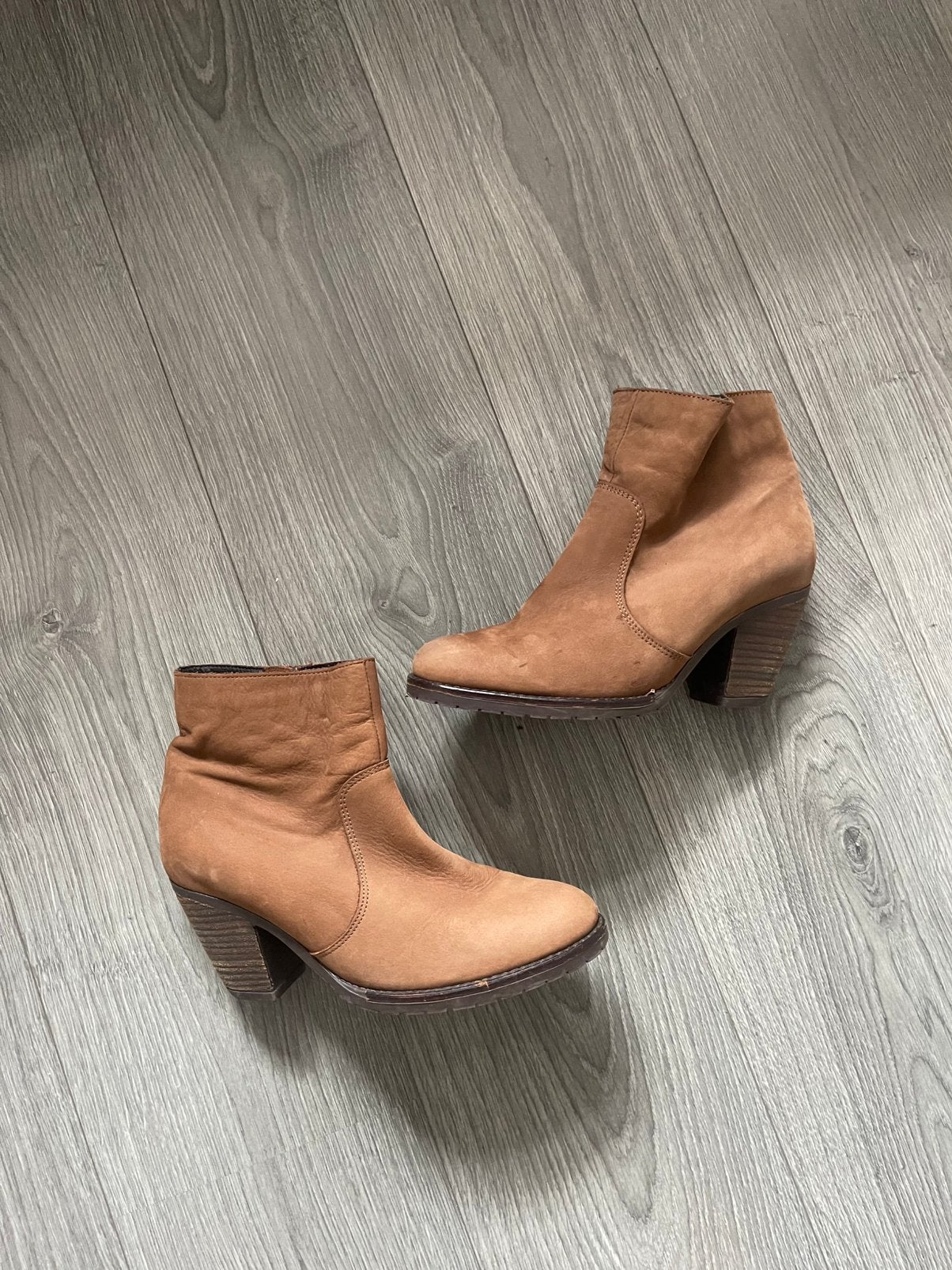 Sabatini  bruine leren korte laarsjes maat 40, Kleding | Dames, Schoenen, Bruin, Lage of Enkellaarzen, Ophalen of Verzenden, Zo goed als nieuw