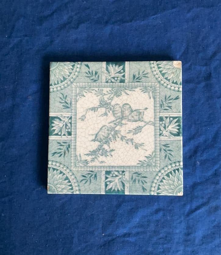 Wandtegeltje met vogeltjes, oud, Ophalen of Verzenden