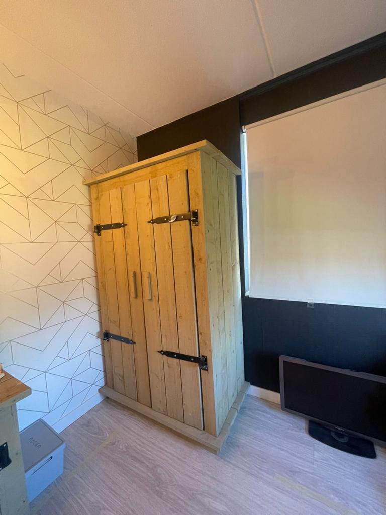 Handgemaakte Steigerhouten Kledingkast, Ophalen, Gebruikt, 100 tot 150 cm, 200 cm of meer