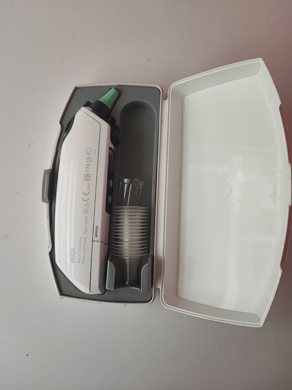 Braun ThermoScan oorthermometer met hoesje, Ophalen of Verzenden, Gebruikt, Overige typen