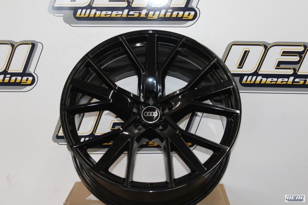21” Originele Audi RS6 Velgenset – Opnieuw Gepoedercoat, Auto-onderdelen, Gebruikt, Velg(en), -, Verzenden