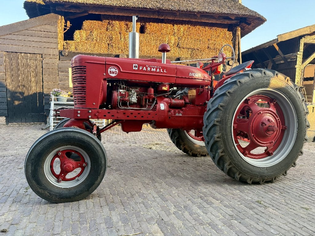 Te koop: Farmall Super BMD in mooie staat en technisch goed, Zakelijke goederen, Agrarisch | Tractoren, Tot 2500, Oldtimer, Tot 80 Pk