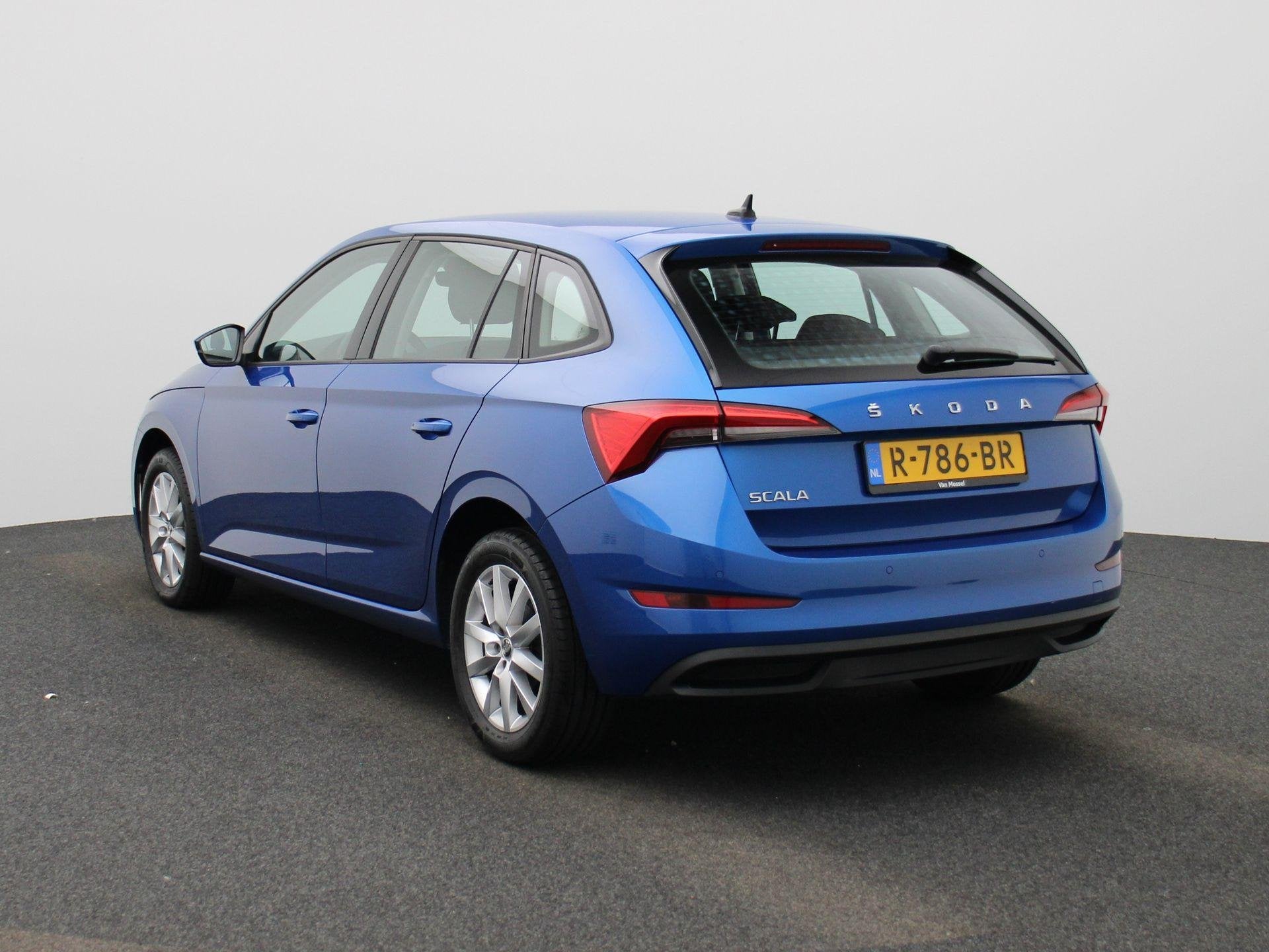Skoda Scala 1.0 TSI Business Edition | Navigatie | Trekhaak, Auto's, Scala, Gebruikt, 1144 kg, Blauw
