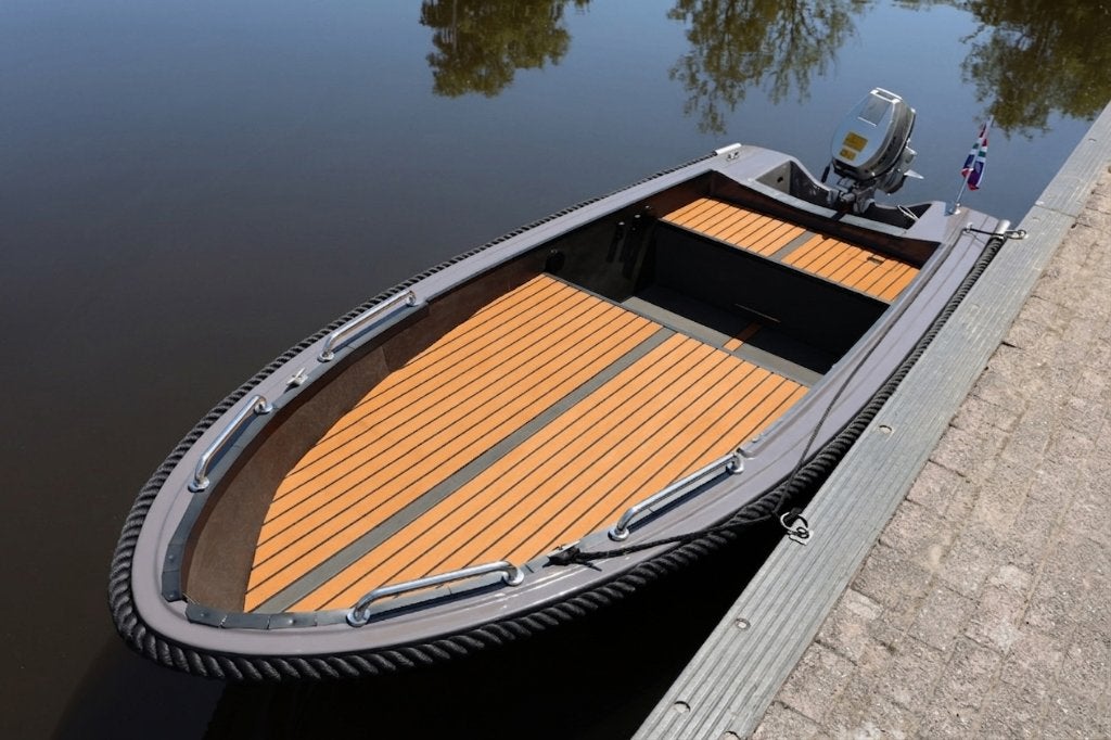 Boot met zonnedek, Honda 8pk 4takt & Trailer, Watersport en Boten, 8 pk, Buitenboordmotor, Tot 1.00 meter, Polyester