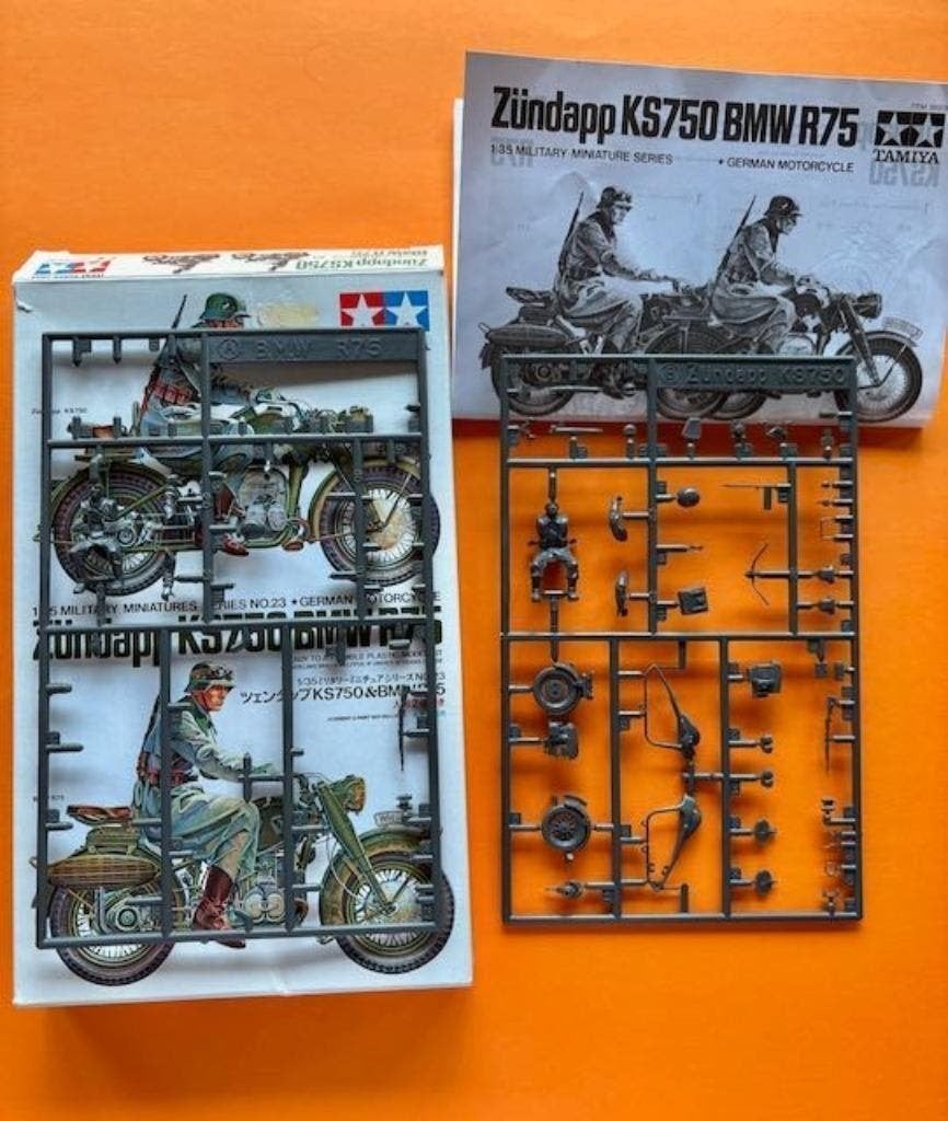Tamiya	35023	BMW R75 & Zundapp KS750 	1/35	incompleet, Auto, 1:32 tot 1:50, Nieuw, Ophalen of Verzenden