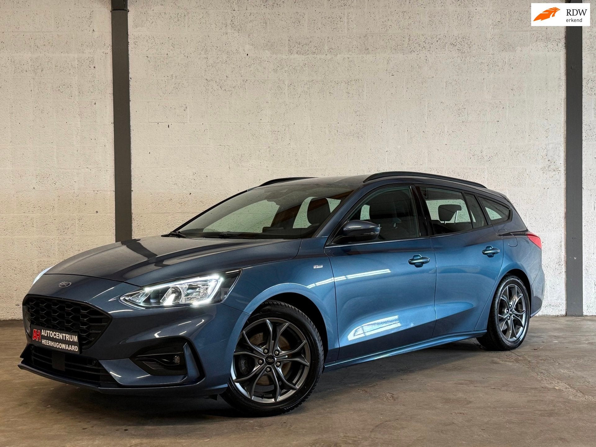 Ford Focus Wagon 1.0 EcoBoost ST Line|Navi|Clima|Cruise|Deal, Auto's, Ford, Gebruikt, Zwart, Automatische klimaatregeling, Origineel Nederlands