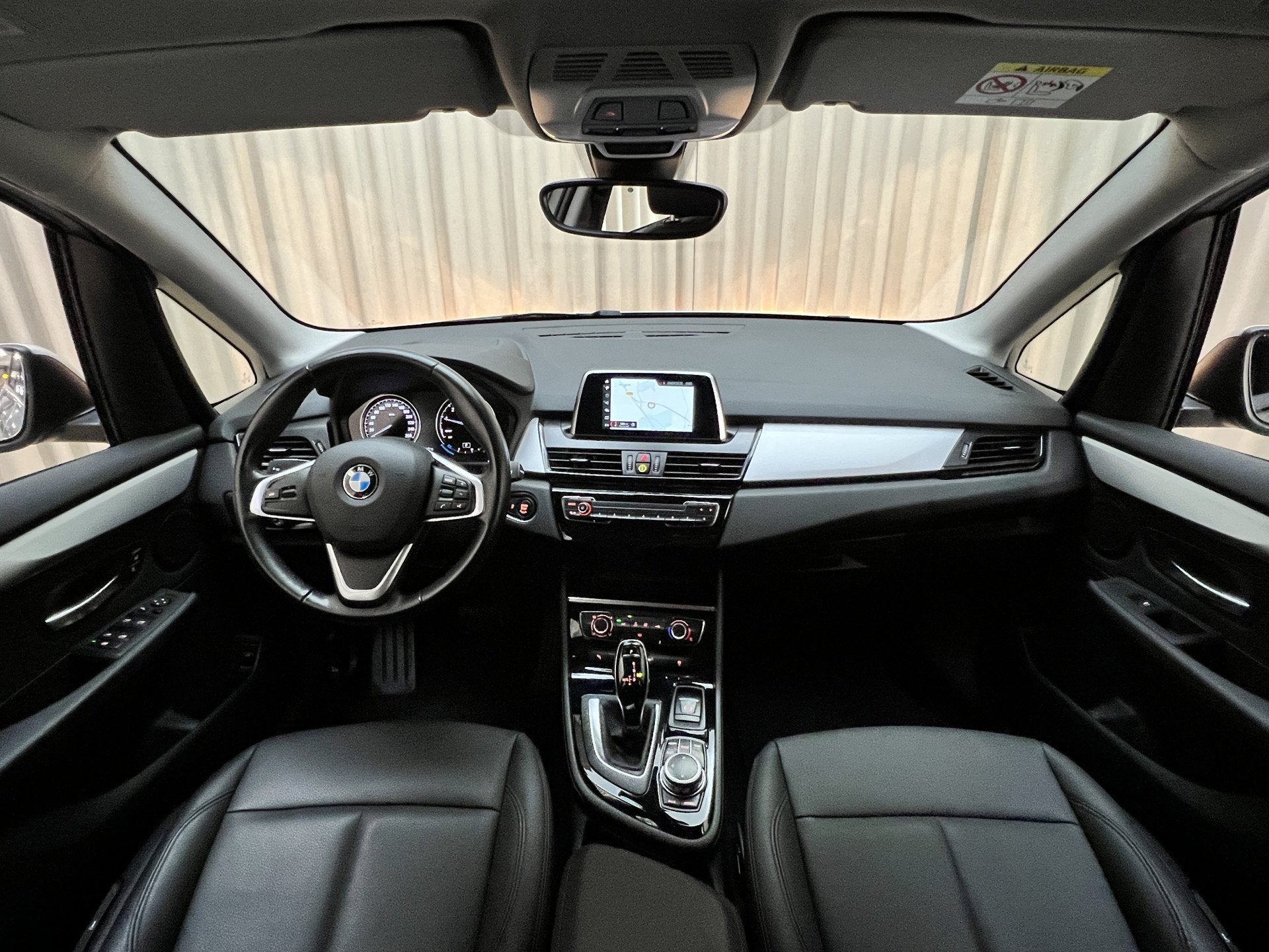 BMW 2 Serie Active Tourer 218i Executive Edition *LEDER* Key, Auto's, Gebruikt, Zwart, Bedrijf, 3 cilinders