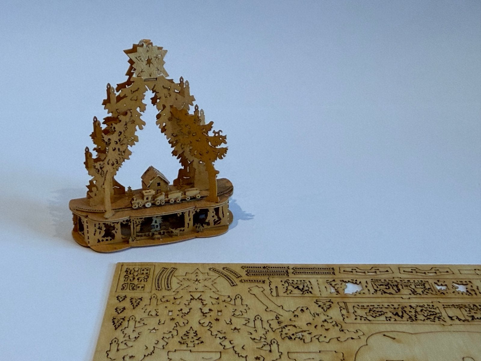 3D Lichtboog met Treinbaan Bouwpakket - Schaal 1:12, Ophalen of Verzenden, Nieuw, Overige typen