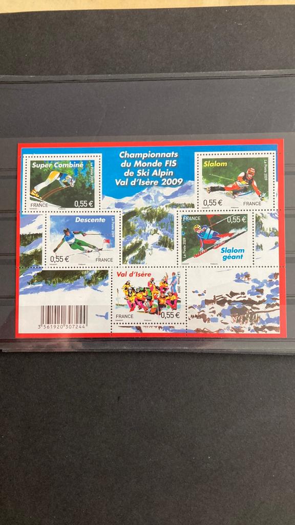 Frankrijk, velletje F 4329 skiën post fris/312 A, Ophalen of Verzenden