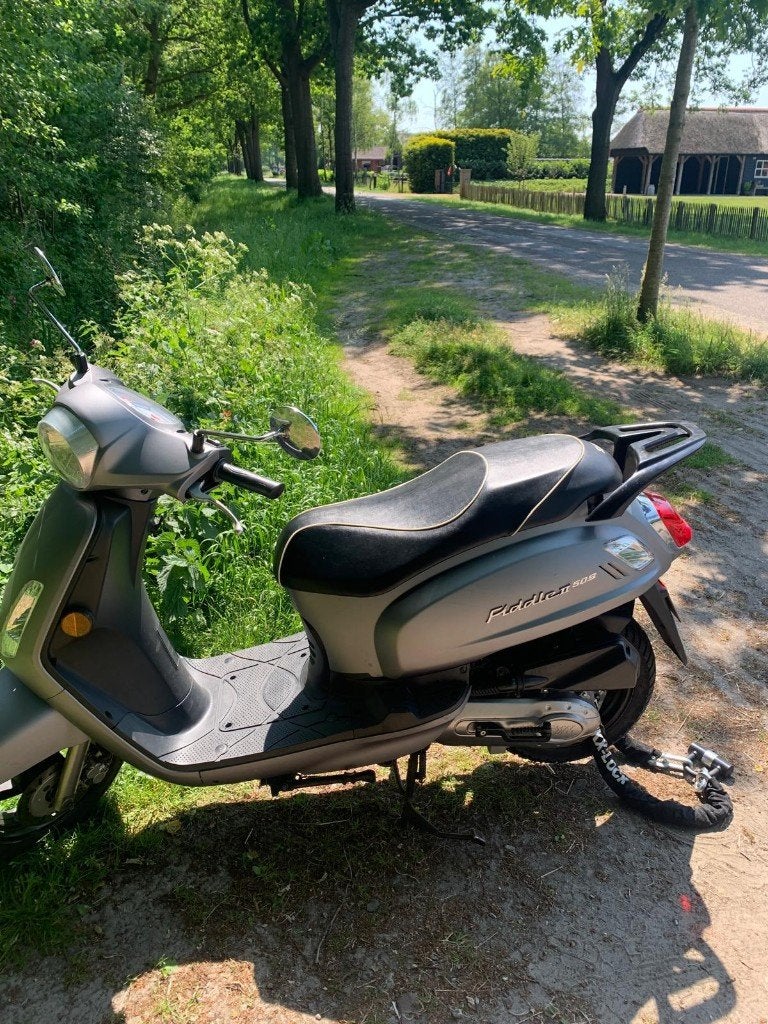 Sym Fiddle 2 scooter uit 2021, Fietsen en Brommers, Ophalen, Maximaal 45 km/u, Zo goed als nieuw, Benzine
