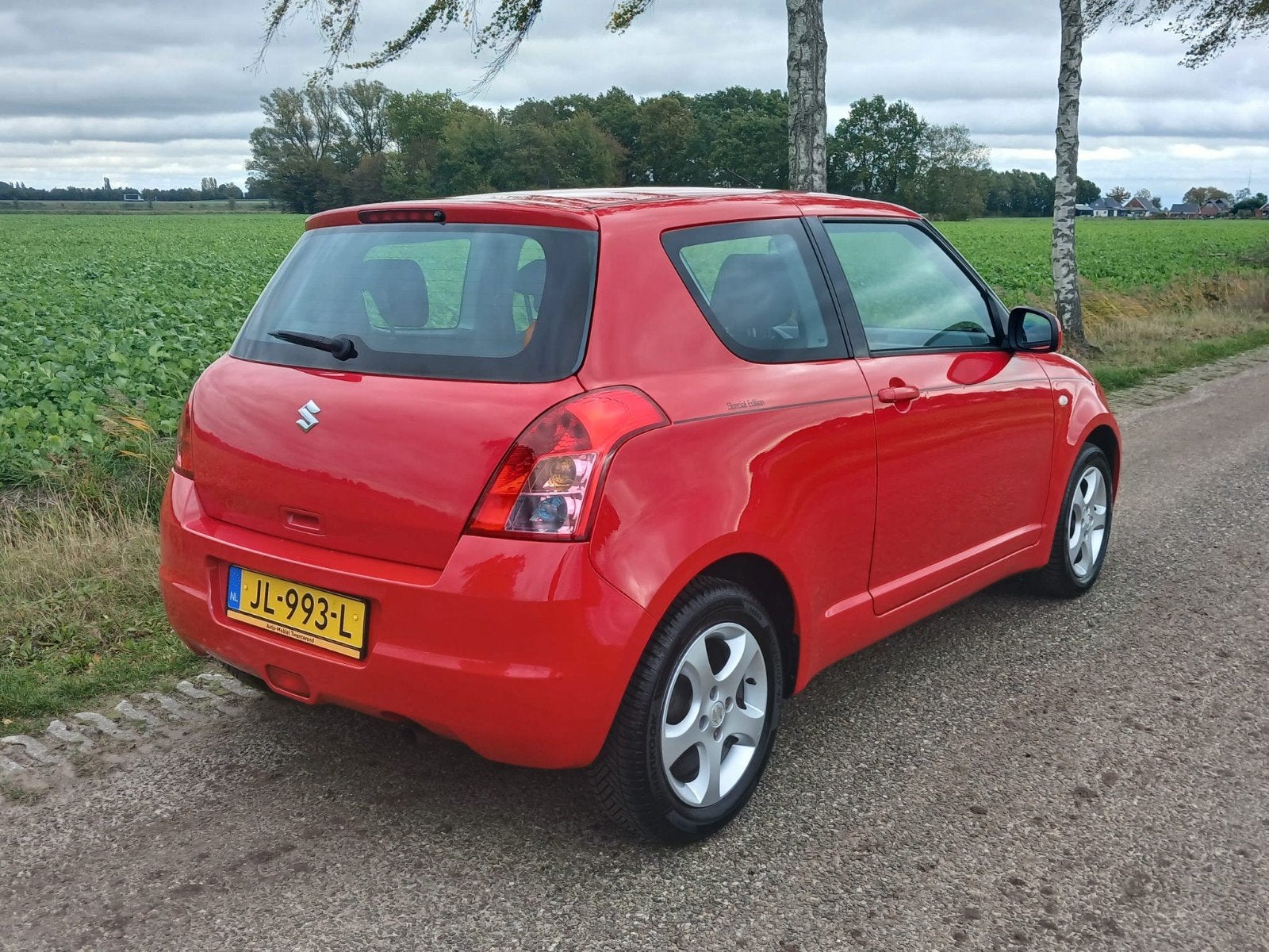 Suzuki Swift 1.3 AIRCO NIEUW APK, Auto's, 31 €/maand, Swift, Bedrijf, Handgeschakeld