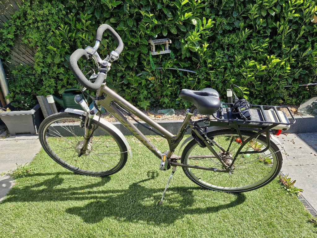 goede schwinn elektrische damesfiets weinig km gereden, Fietsen en Brommers, Zo goed als nieuw, 51 tot 55 cm, 50 km per accu of meer
