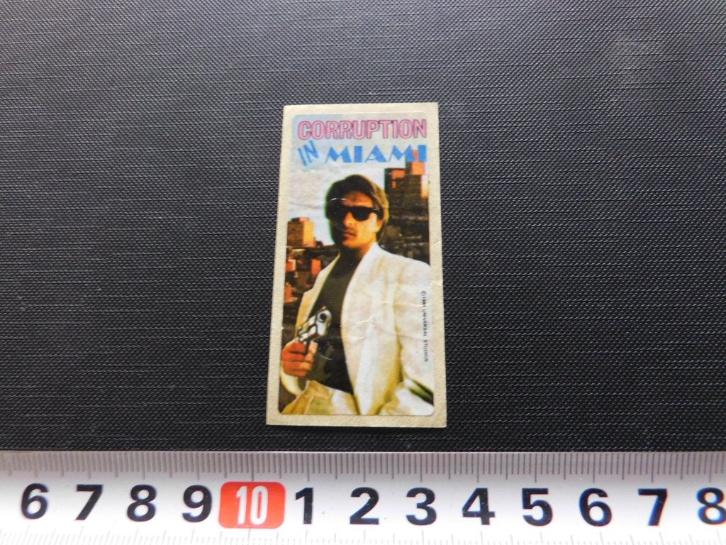 sticker kauwgom don johnson corruption in miami vice, Verzamelen, Ophalen, Zo goed als nieuw