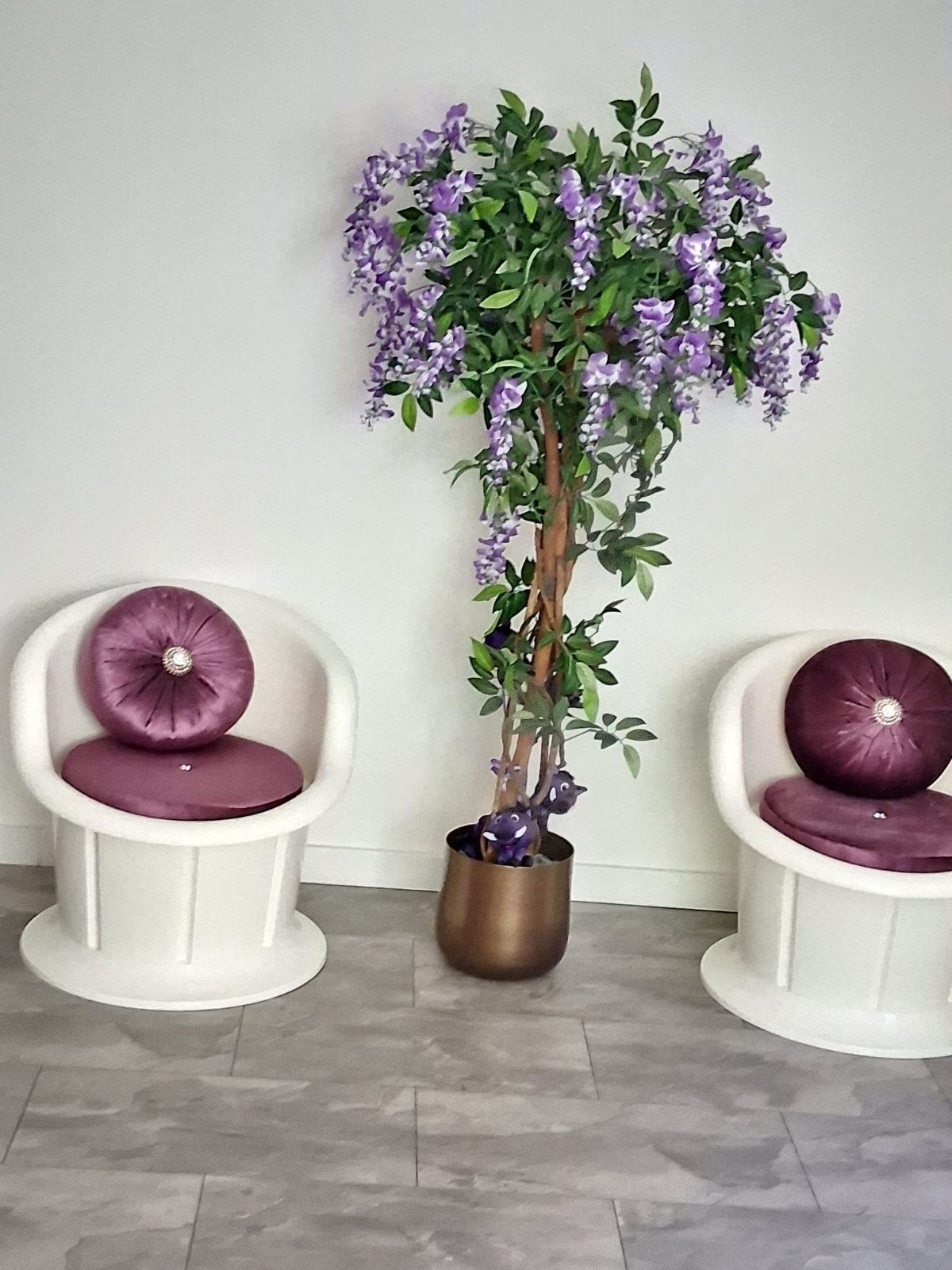 Stijlvolle Witte Kuipstoelen met Paarse Kussens Met opbergva, Ophalen, Twee, Wit, Kunststof