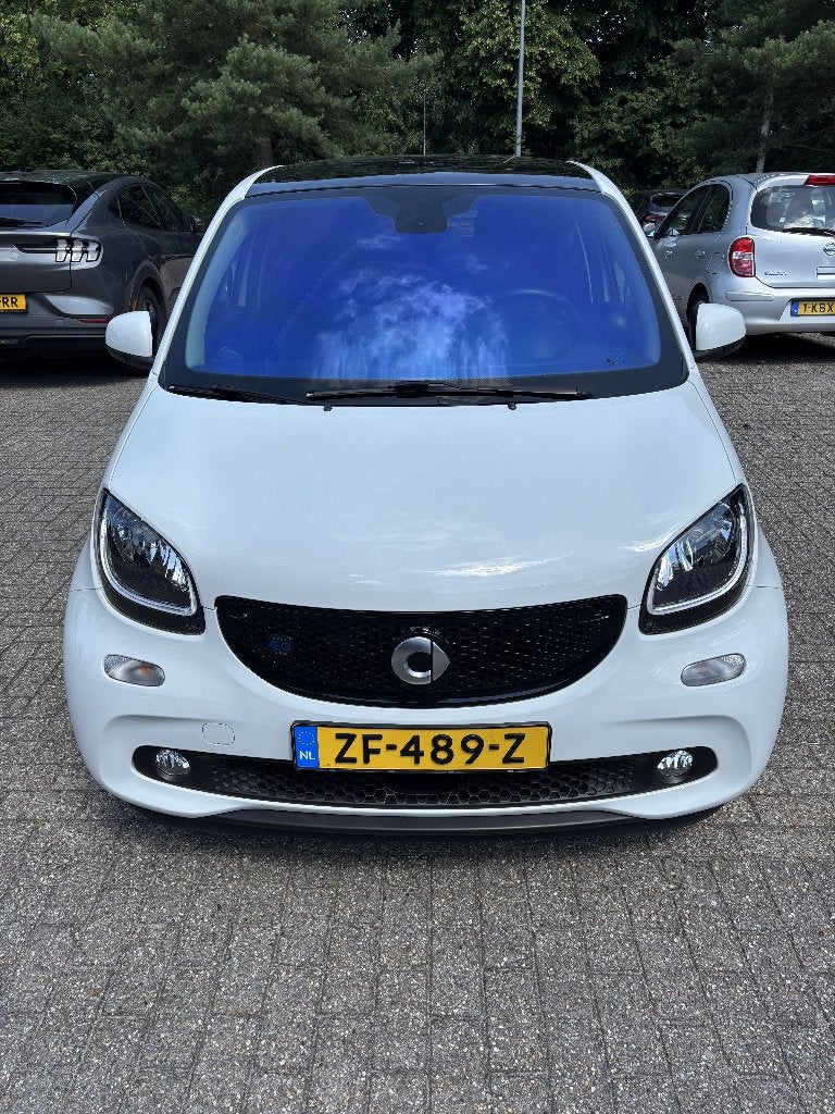 Smart ForFour EQ Prime 82pk Aut. 2019 Wit, Auto's, Automaat, Achterwielaandrijving, 43 €/maand, Wit