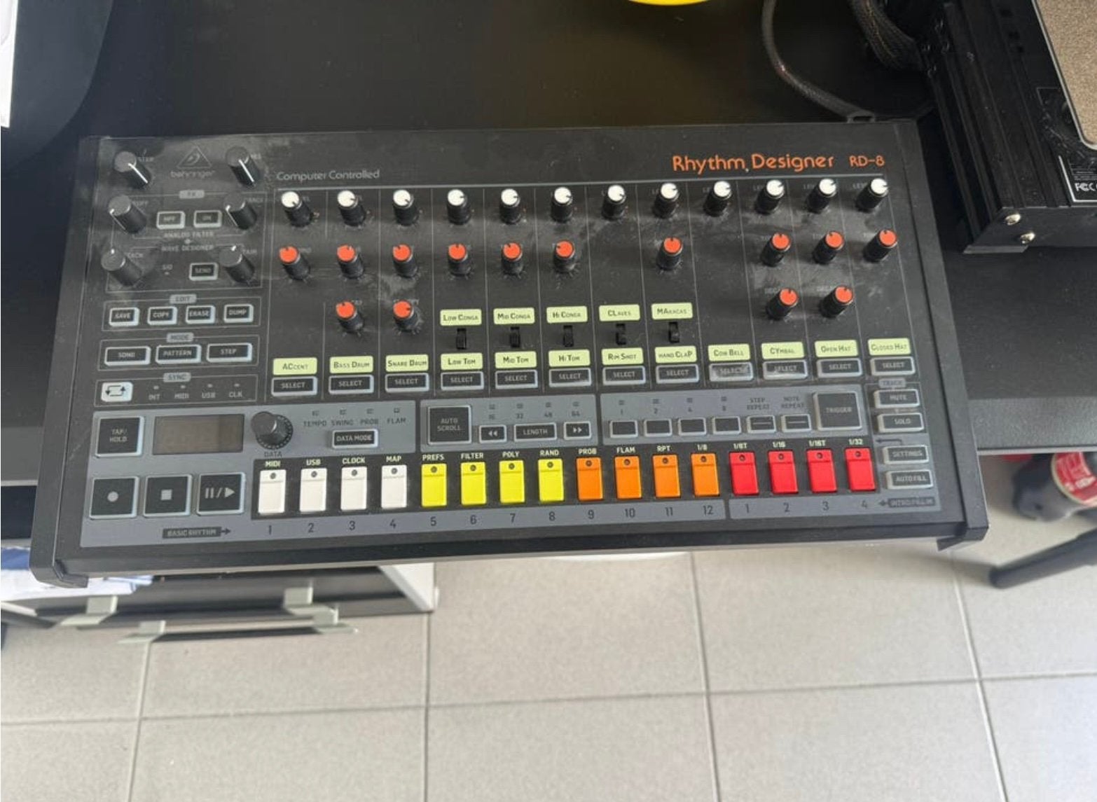 Behringer RD-8 Rhythm Designer, Ophalen, Zo goed als nieuw, Overige merken