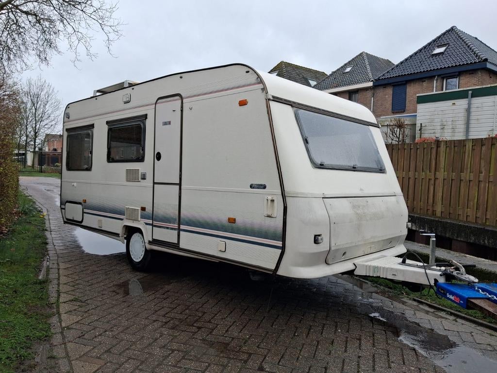 Adria  met kenteken nu voor 3250 euro, Vast bed, 750 - 1000 kg, Particulier, Adria