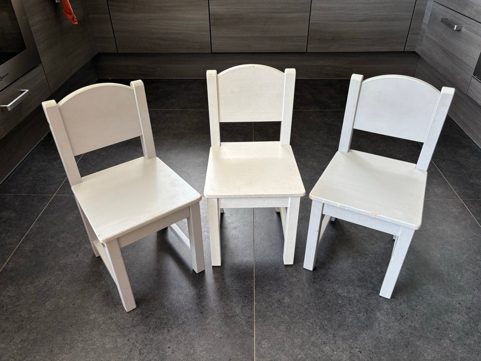 3x IKEA SUNDVIK kinderstoelen (2x lichtgrijs, 1x wit), Kinderen en Baby's, Ophalen, Gebruikt, Overige typen