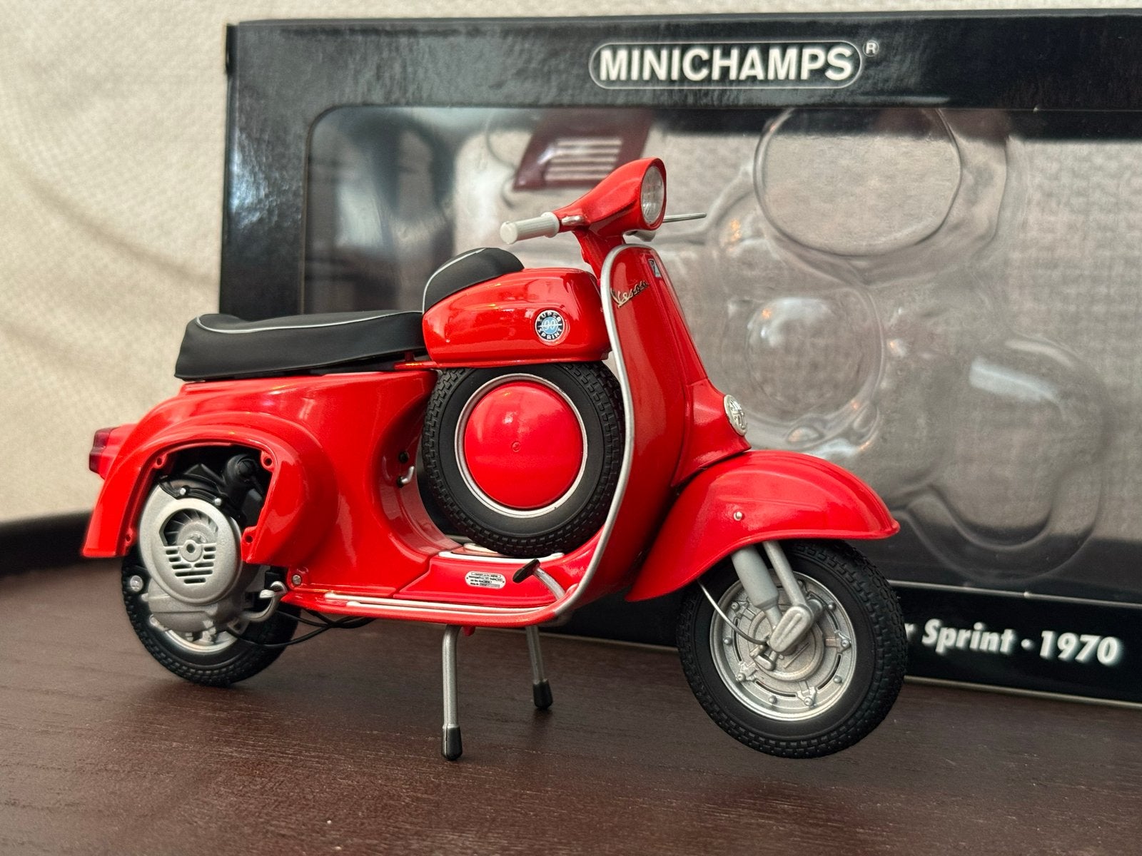 Vespa 90 Super Sprint 1970 Minichamps schaalmodel 1:12 metaa, Ophalen of Verzenden, Zo goed als nieuw, Motor