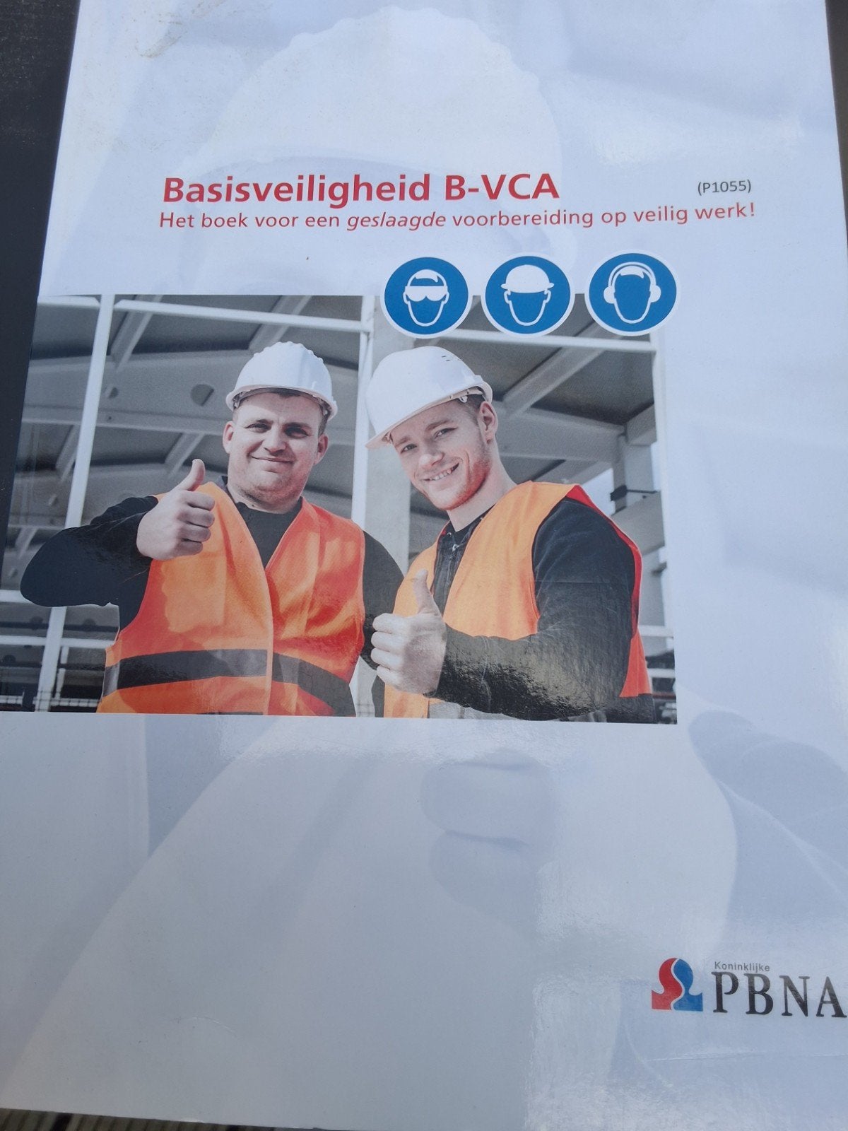 Basisveiligheid B-VCA: Voor een geslaagde voorbereiding, Boeken, Ophalen of Verzenden, Zo goed als nieuw, MBO, PBNA