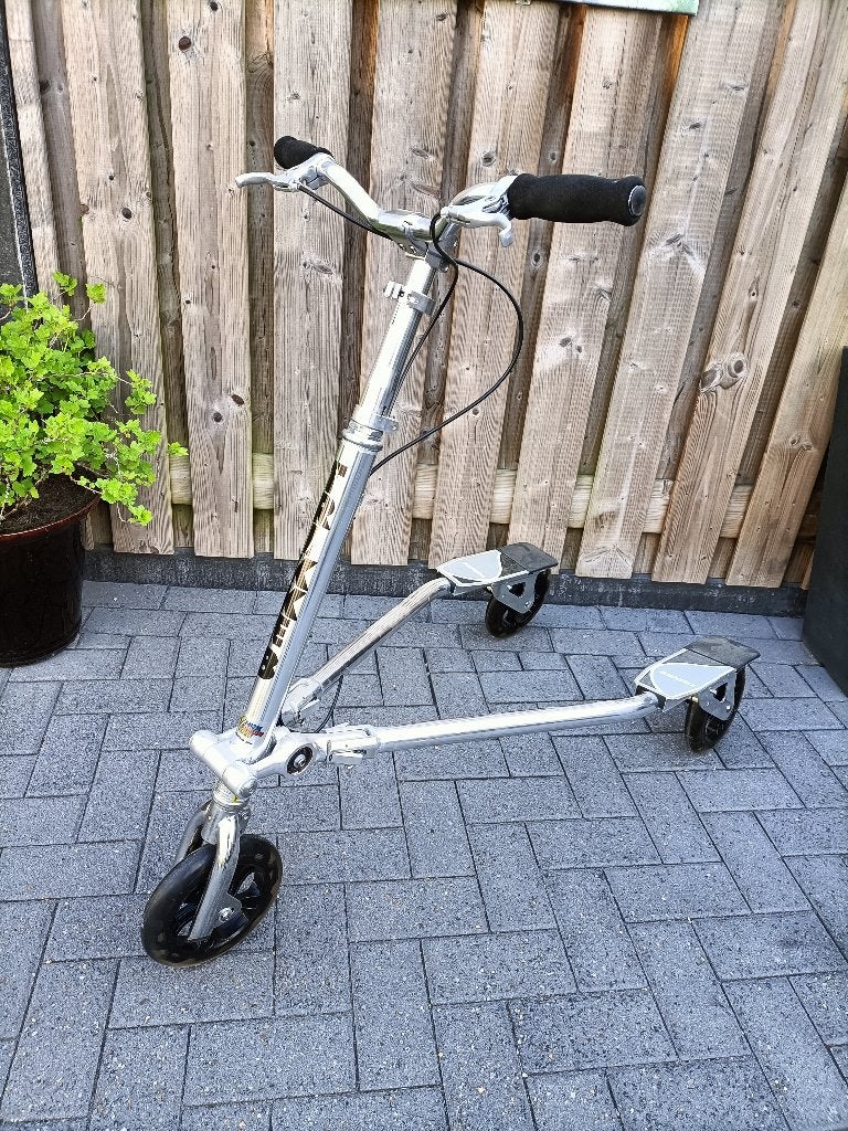 Step, Fietsen en Brommers, Steps, Ophalen, Zo goed als nieuw, Gewone step