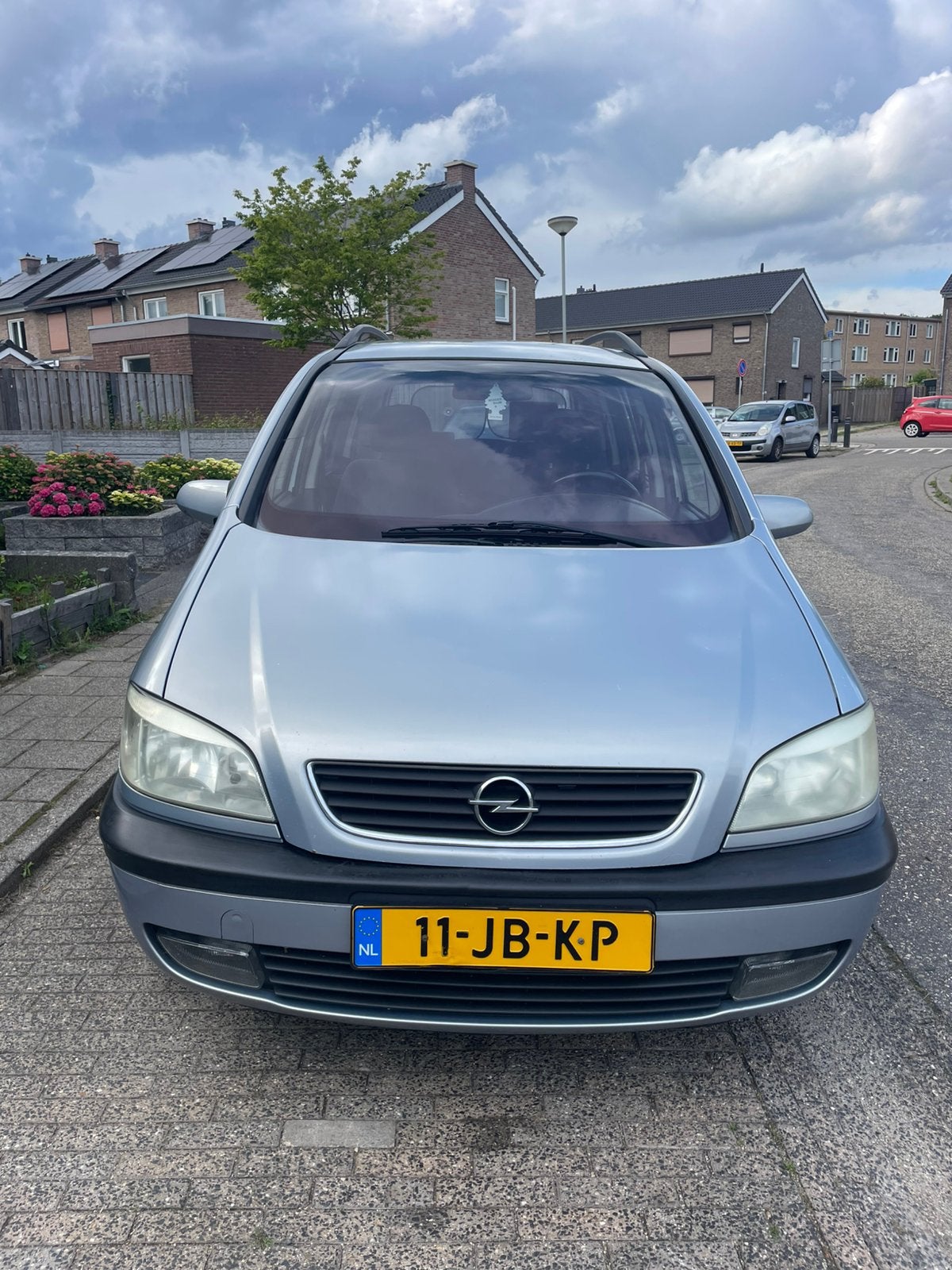 Opel Zafira 2.2 16V 2002 Grijs, Voorwielaandrijving, Zwart, 4 cilinders, 7 stoelen