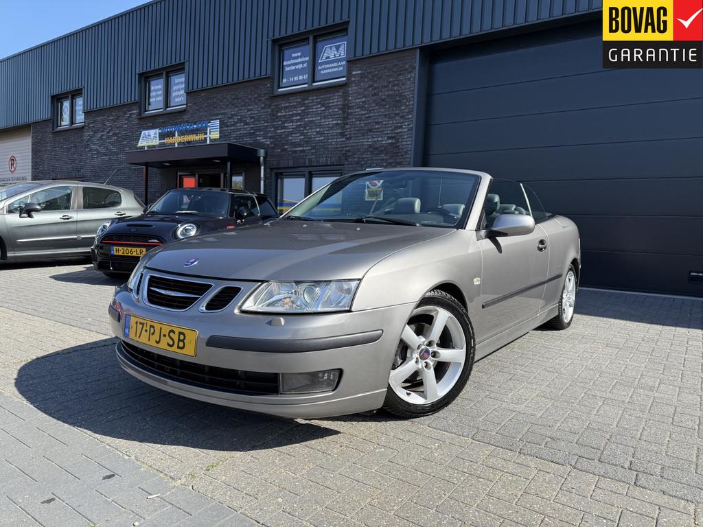 Saab 9-3 Cabrio 2.0t Vector | 1E EIGENAAR | 12MND GARANTIE |, Auto's, Saab, 1998 cc, Gebruikt, Zwart, 4 cilinders