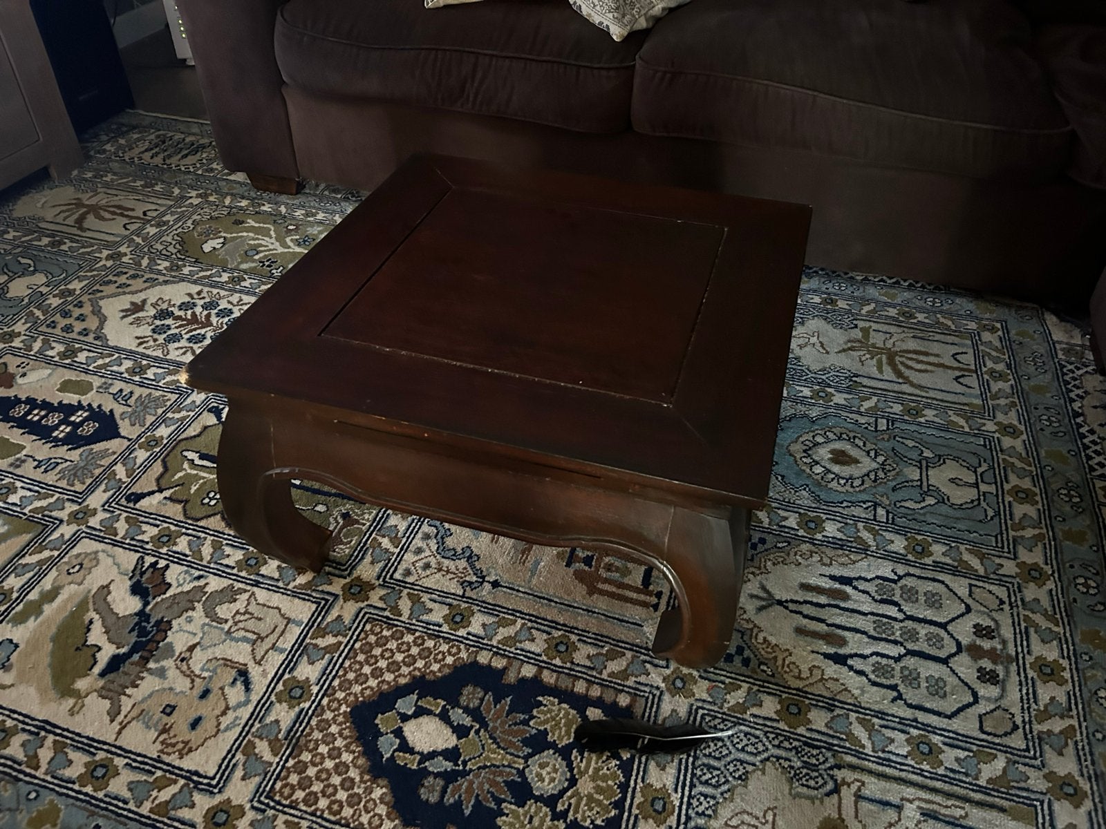 Kleine vierkante salontafel van donker hout, Minder dan 50 cm, Gebruikt, Vierkant, Ophalen of Verzenden