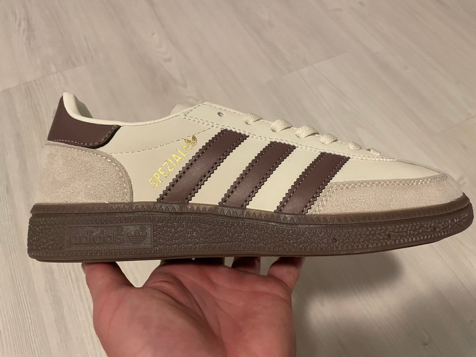 Sneakers - Maat 38, Beige, Nieuw, Ophalen of Verzenden, Sneakers of Gympen