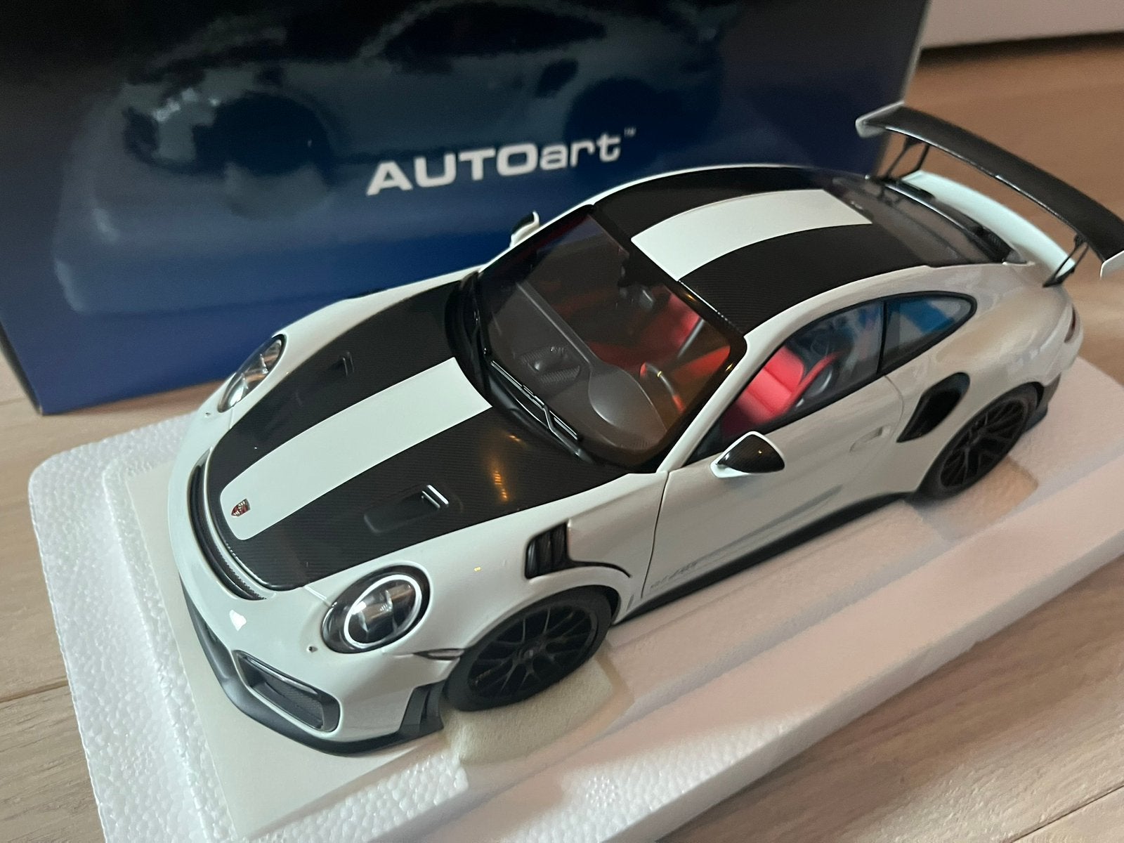 Porsche 911 (991.2) GT2 RS weissach package wit Autoart 1:18, Hobby en Vrije tijd, Ophalen of Verzenden, Nieuw, Auto, Autoart