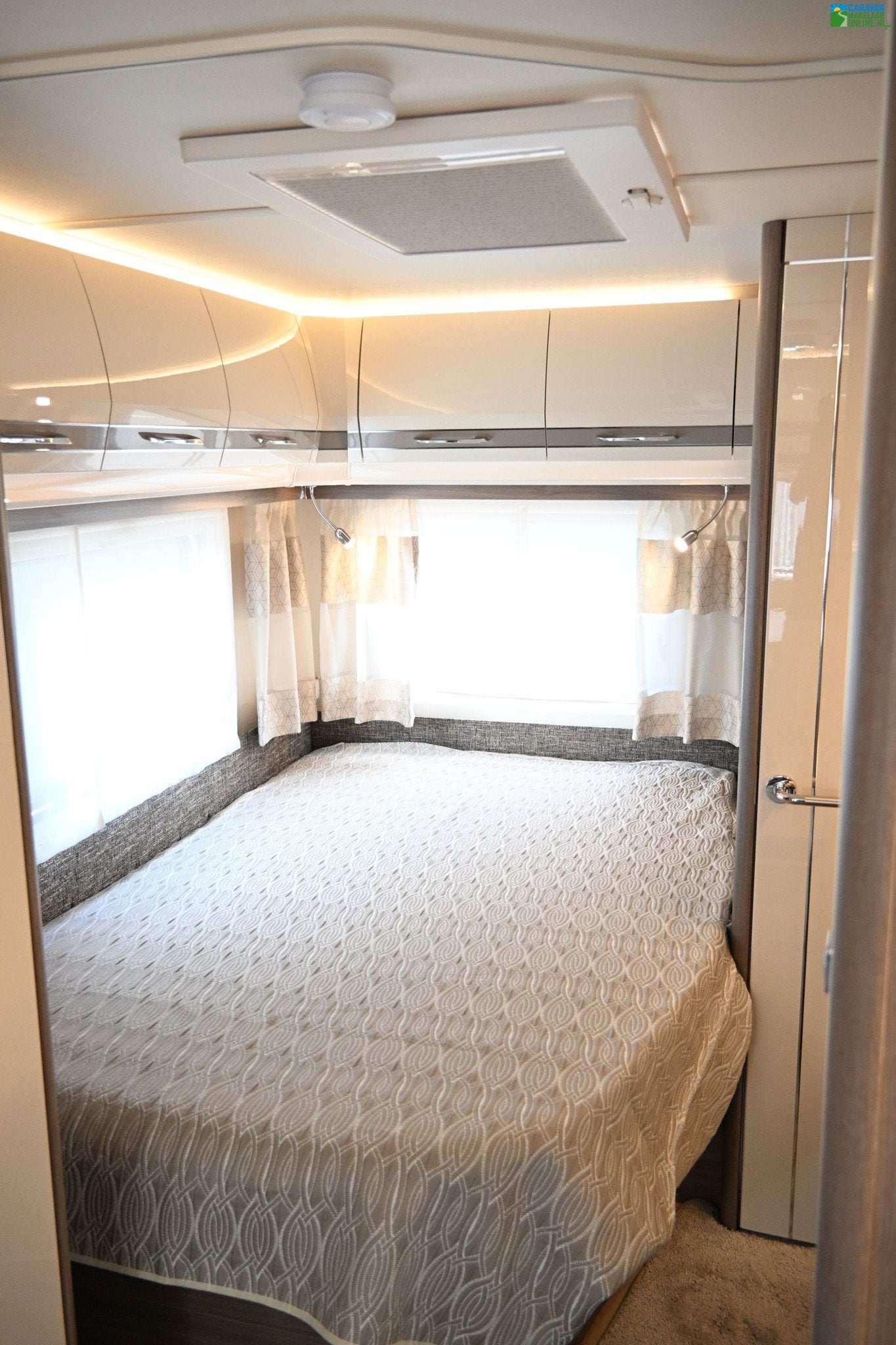 Foto 19 van Fendt Tendenza 515 SF Mover|Cass.luifel|Fietsdrager|Bovag25
