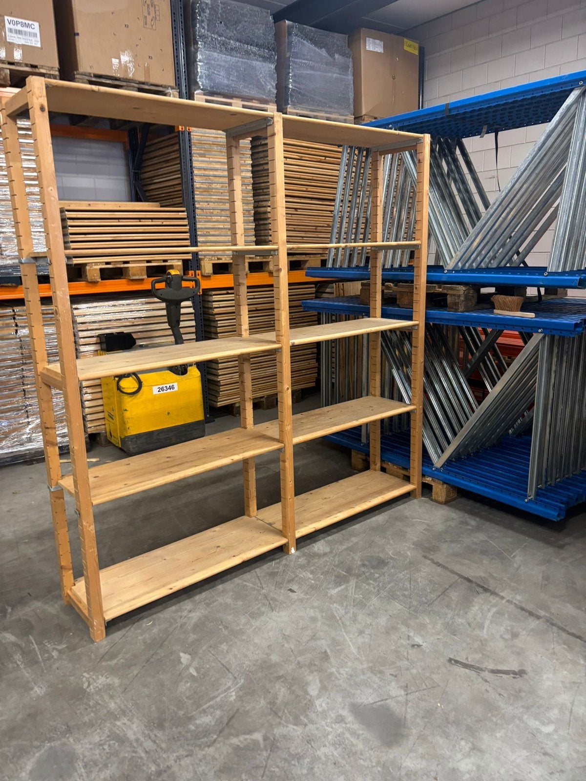 Massief houten stelling 40cm diep, Ophalen, Zo goed als nieuw