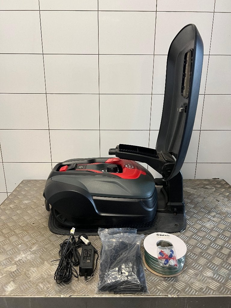 2e Hands Cramer Robotmaaier incl. Huis, Cirkelmaaier, Minder dan 30 cm, Accu-grasmaaier, Ophalen of Verzenden