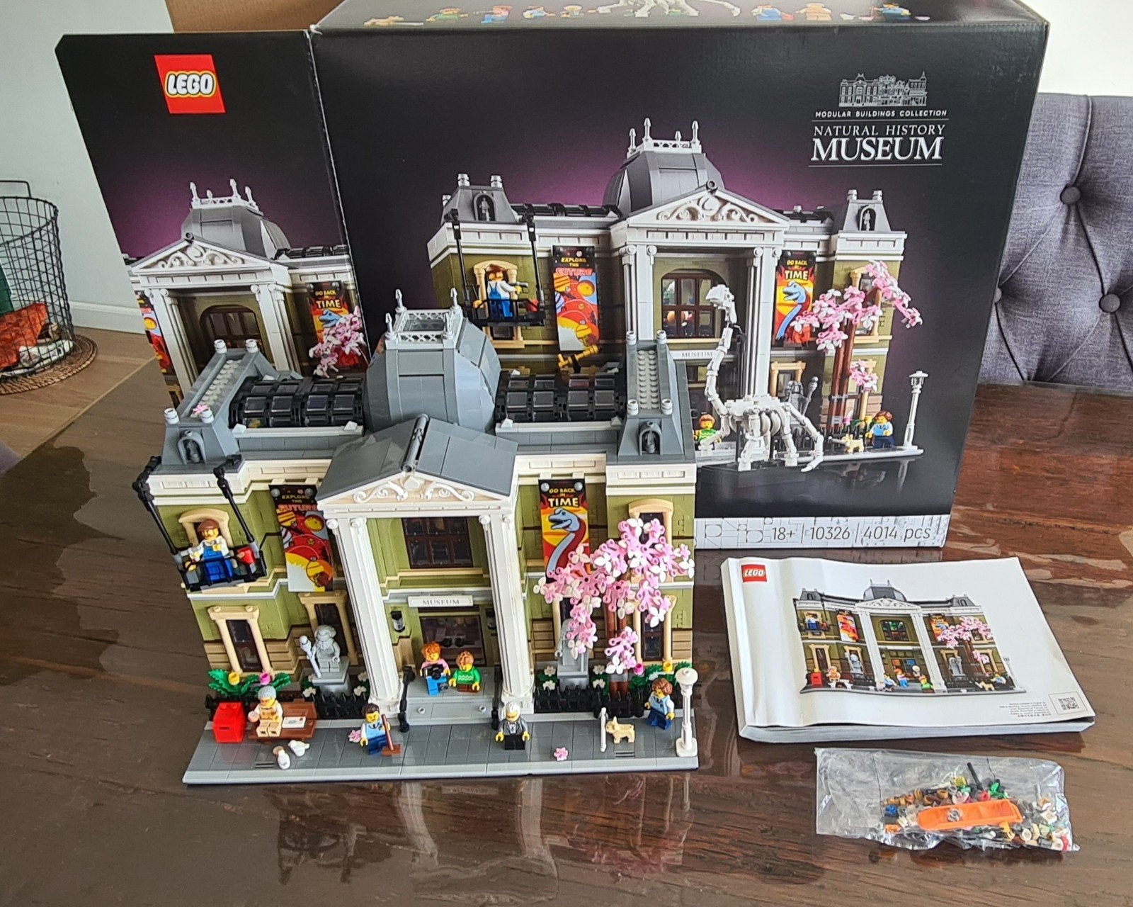 LEGO Icons 10326 -  Natuurhistorisch Museum (z.g.a.n.), Ophalen of Verzenden, Zo goed als nieuw, Overige merken