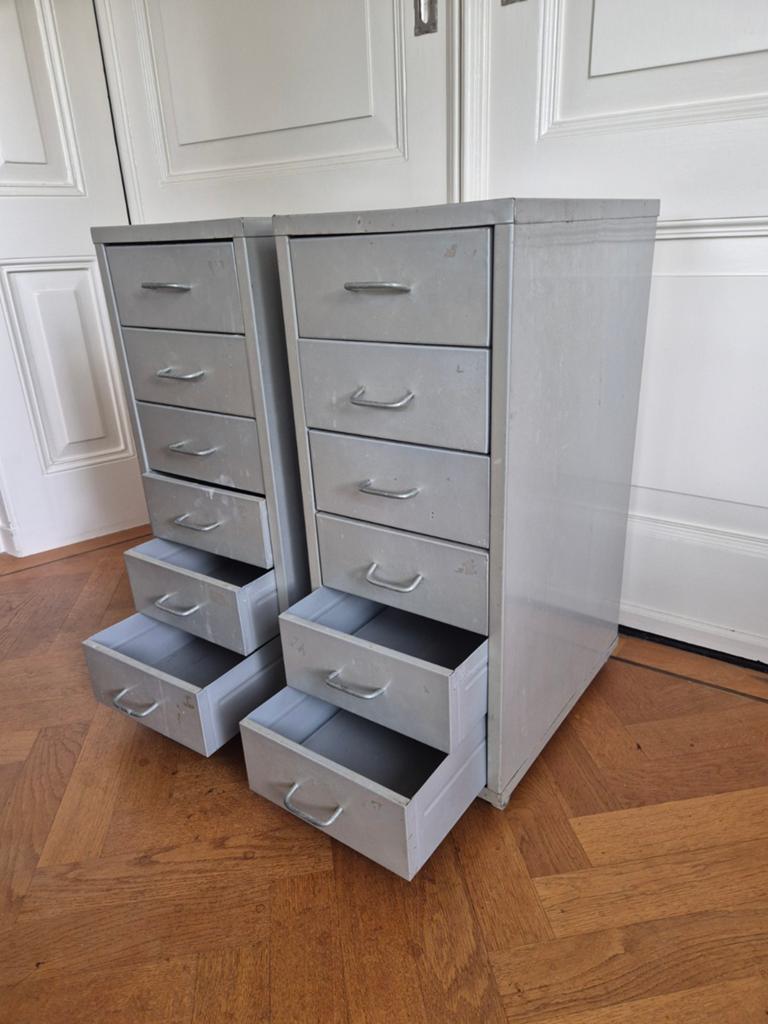 Ladekasten van metaal op wielen 2 stuks, Ophalen, Minder dan 50 cm, Minder dan 100 cm, Metaal