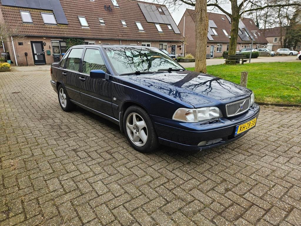 Volvo S70 2.4 AUT 1998 SCHUIFDAK, Beige, Blauw, Stoelverwarming, 75 €/maand