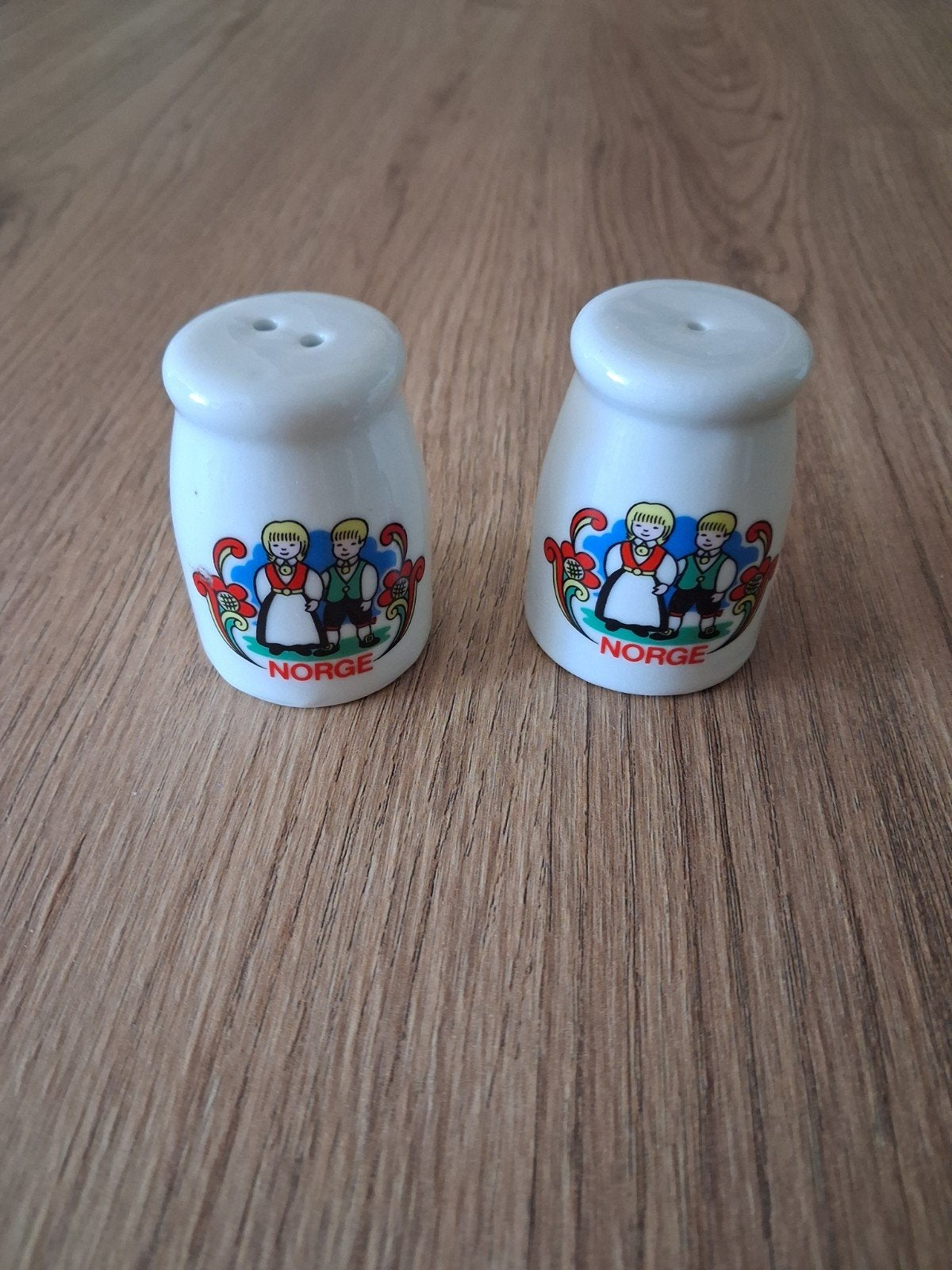 Peper en zoutstel uit Noorwegen, Ophalen of Verzenden