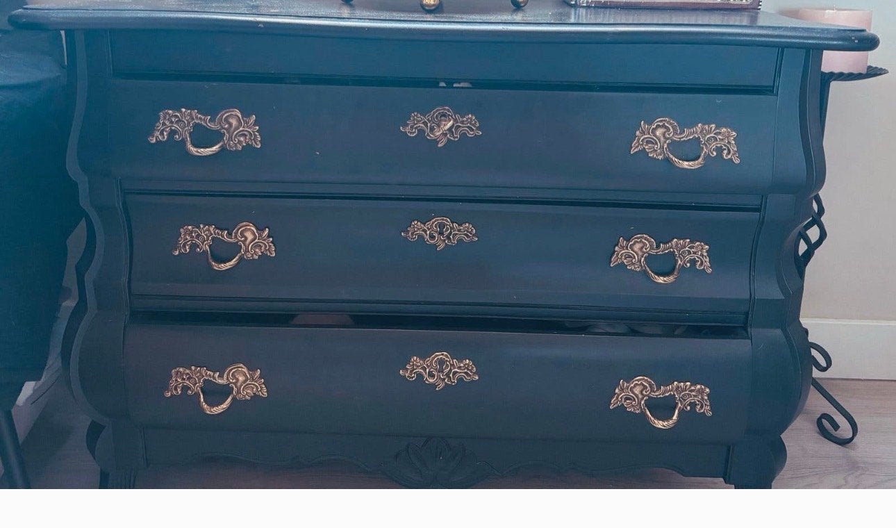 Prachtig Zwarte Commode met Gouden Handgrepen, Huis en Inrichting, Ophalen