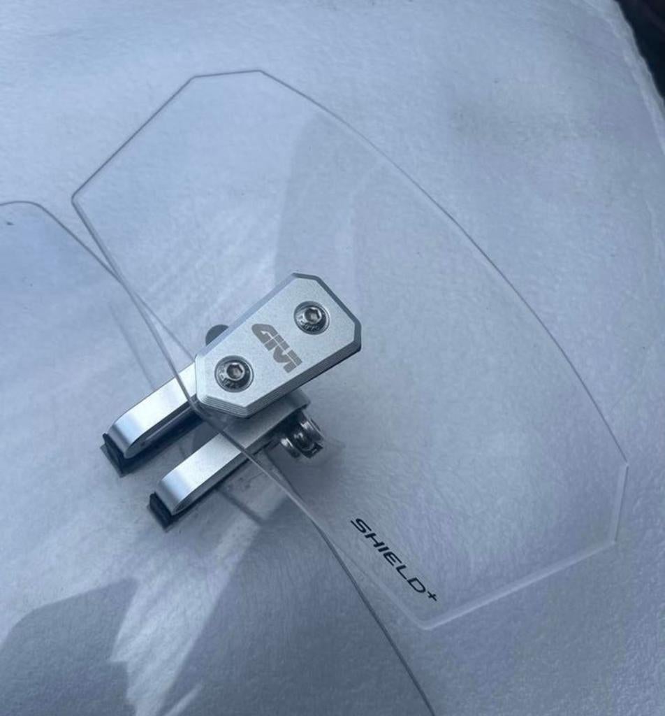 GIVI S180T SHIELD+ TRANSPARANT, Ophalen, Zo goed als nieuw
