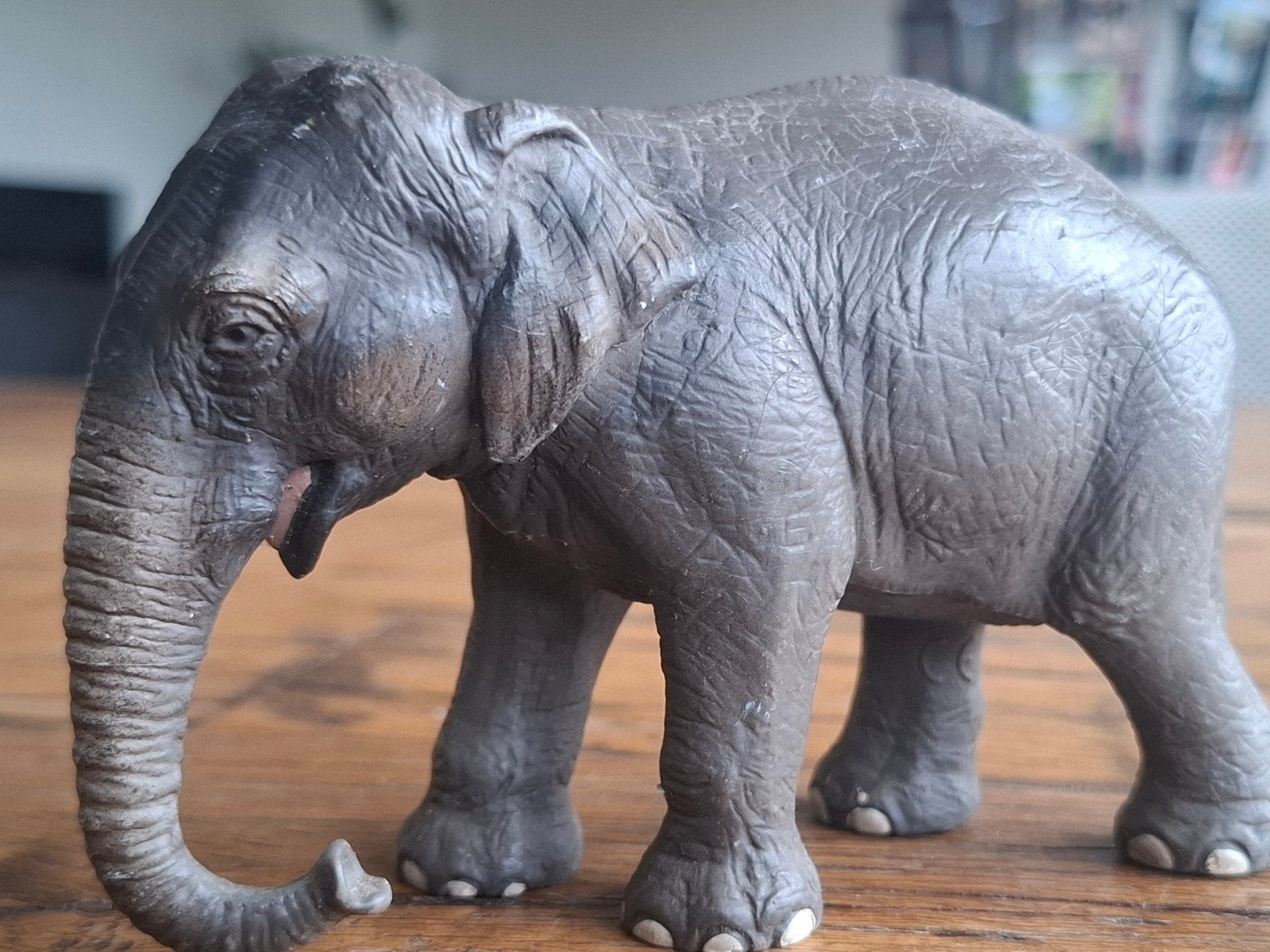 Indische speelgoed Olifant - merk Schleich, Ophalen of Verzenden, Zo goed als nieuw, Beeldje of Figuurtje