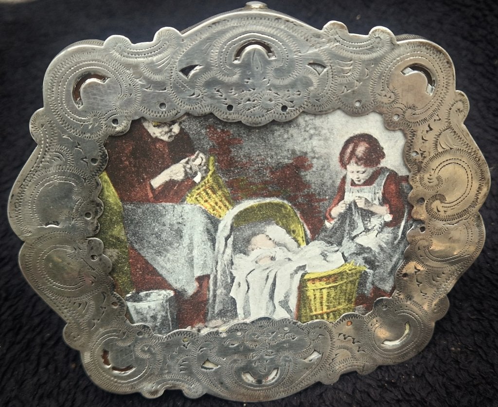 Antiek fotolijstje Hollands zilver met brede bewerkte rand, Ophalen of Verzenden