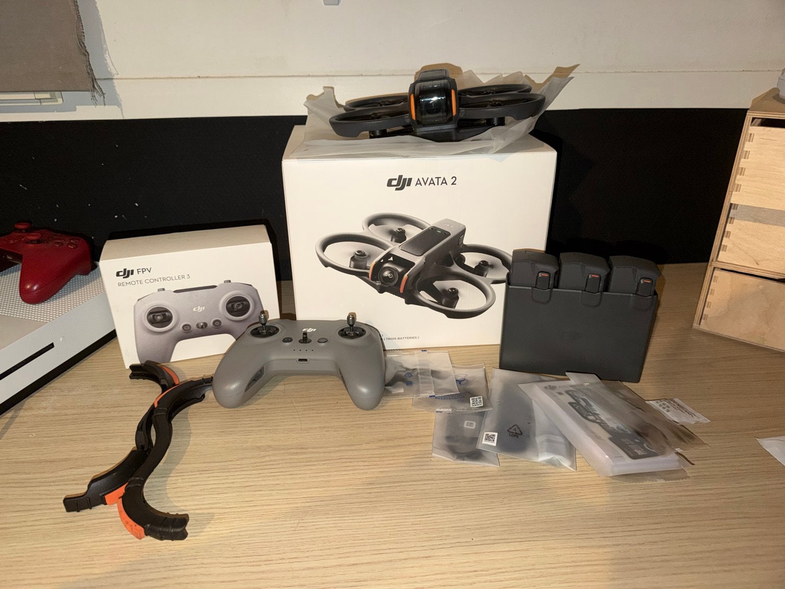 DJI Avata 2 Fly More Combo (zonder Goggles 3), 250 tot 900 gram, 5 tot 10 kilometer, Topkwaliteit, 15 tot 30 minuten
