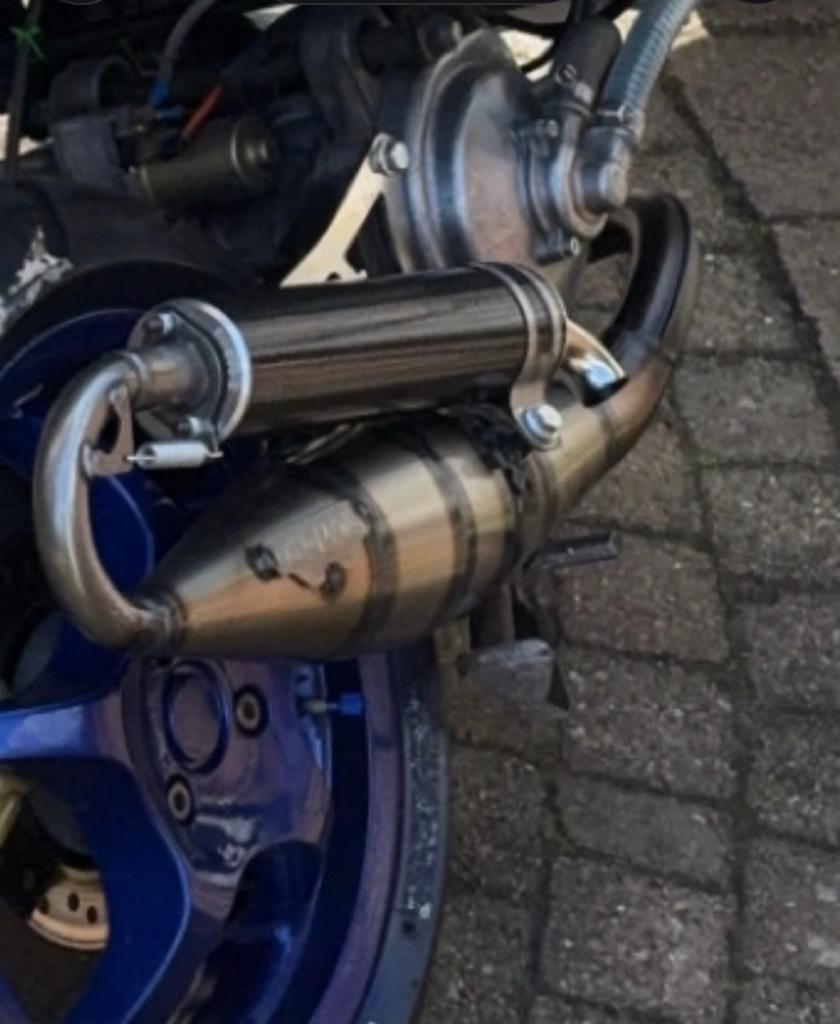 Yasuni r teruil of te koop voor Minareli horizontaal, Fietsen en Brommers, Brommeronderdelen | Scooters, Ophalen, Gebruikt, Uitlaat