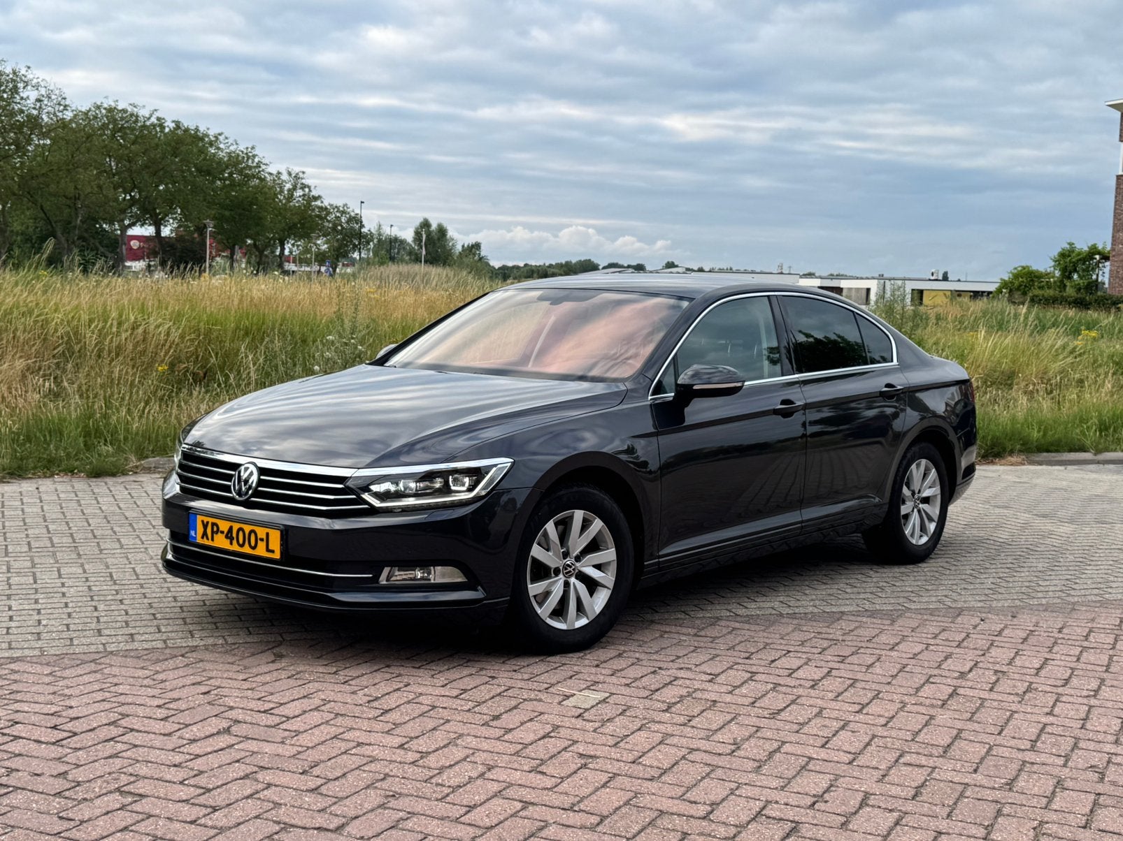 Volkswagen Passat 1.5 TSI 150pk ACT 7-DSG 2019 Grijs, Auto's, 1498 cc, Zwart, 4 cilinders, 150 pk